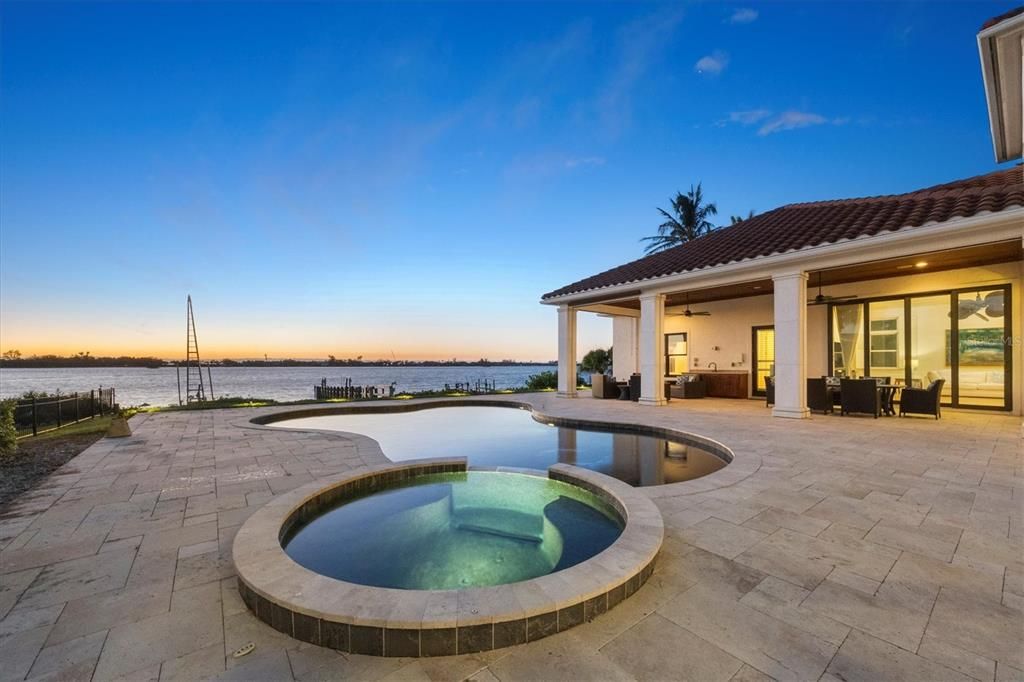 En Venta: $5,495,000 (4 camas, 5 baños, 6308 Pies cuadrados)