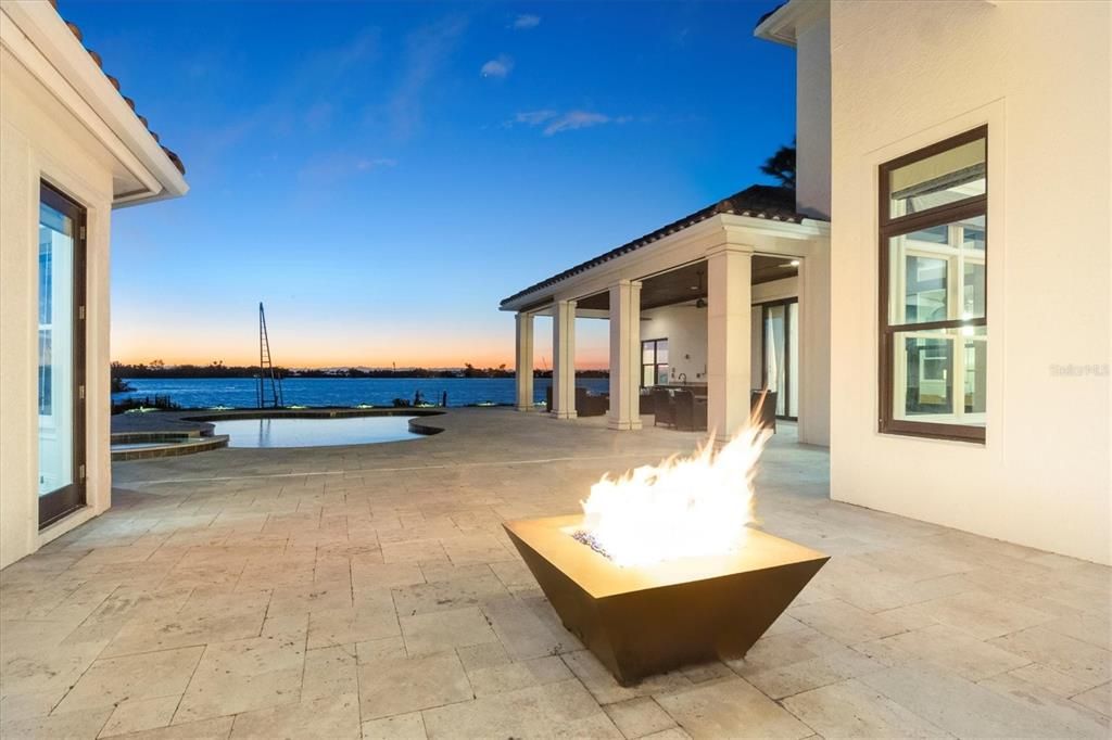 En Venta: $5,495,000 (4 camas, 5 baños, 6308 Pies cuadrados)