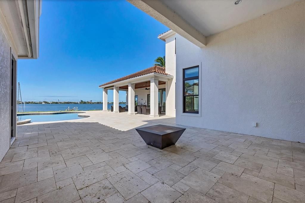 En Venta: $5,495,000 (4 camas, 5 baños, 6308 Pies cuadrados)