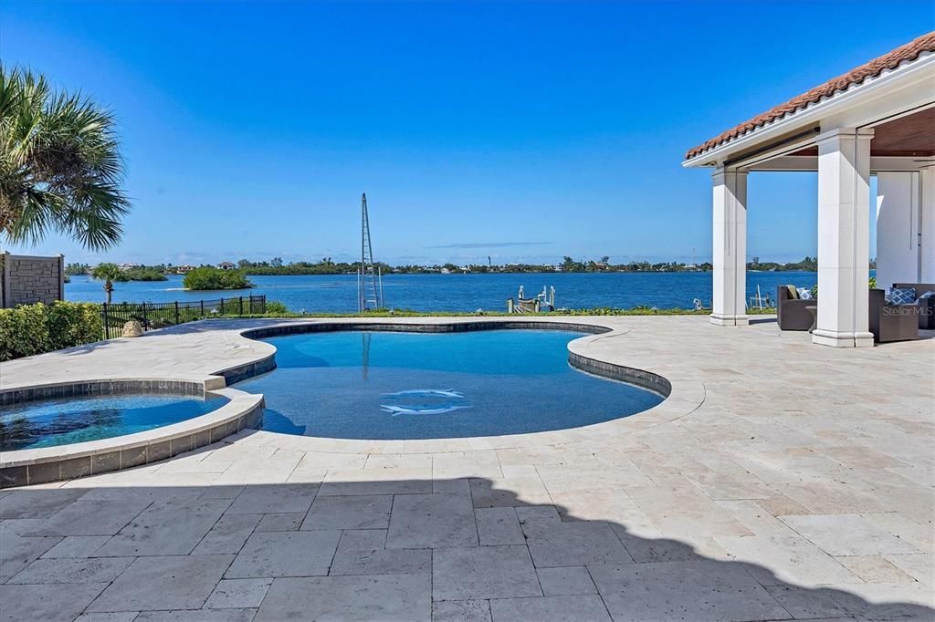 En Venta: $5,495,000 (4 camas, 5 baños, 6308 Pies cuadrados)