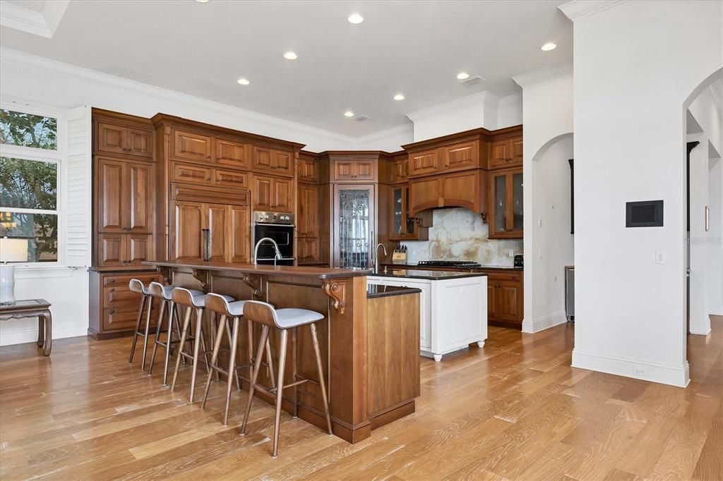 En Venta: $5,495,000 (4 camas, 5 baños, 6308 Pies cuadrados)