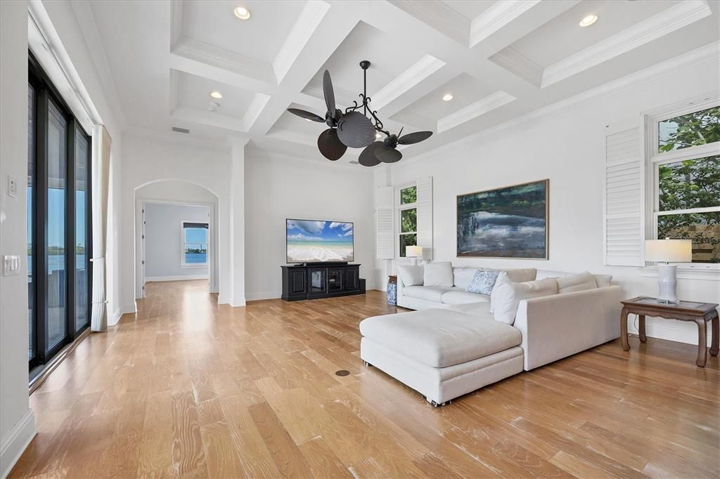 En Venta: $5,495,000 (4 camas, 5 baños, 6308 Pies cuadrados)