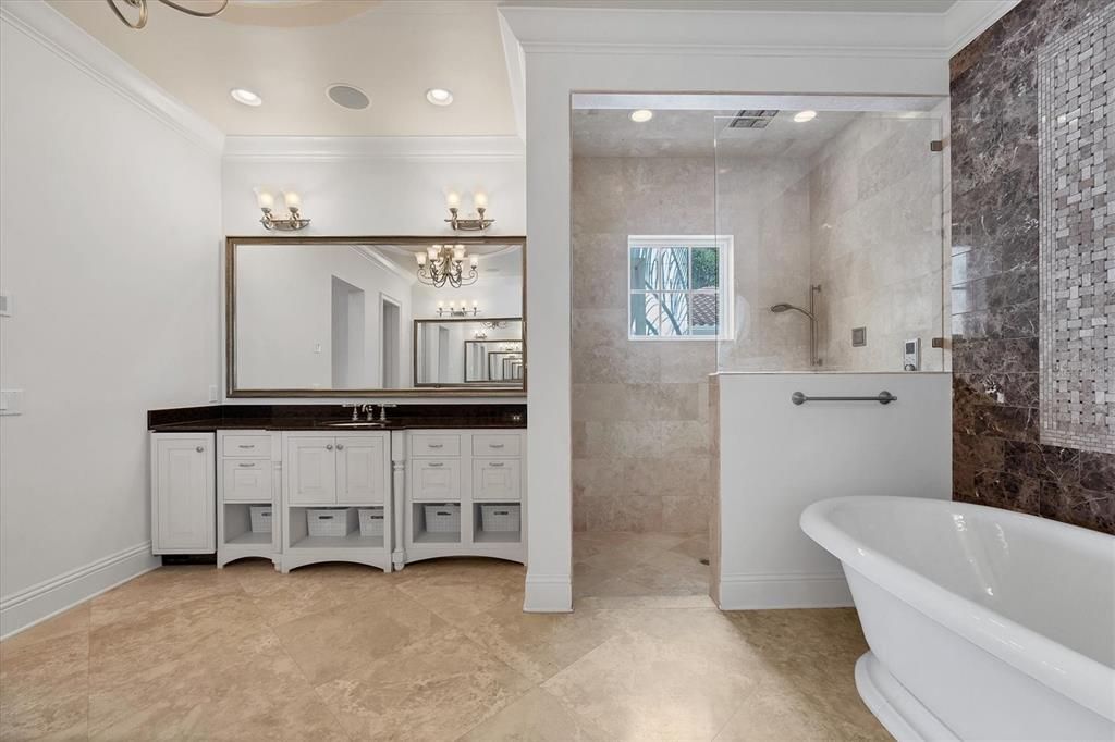 En Venta: $5,495,000 (4 camas, 5 baños, 6308 Pies cuadrados)