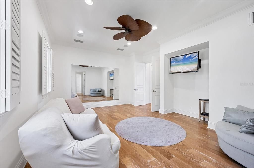 En Venta: $5,495,000 (4 camas, 5 baños, 6308 Pies cuadrados)