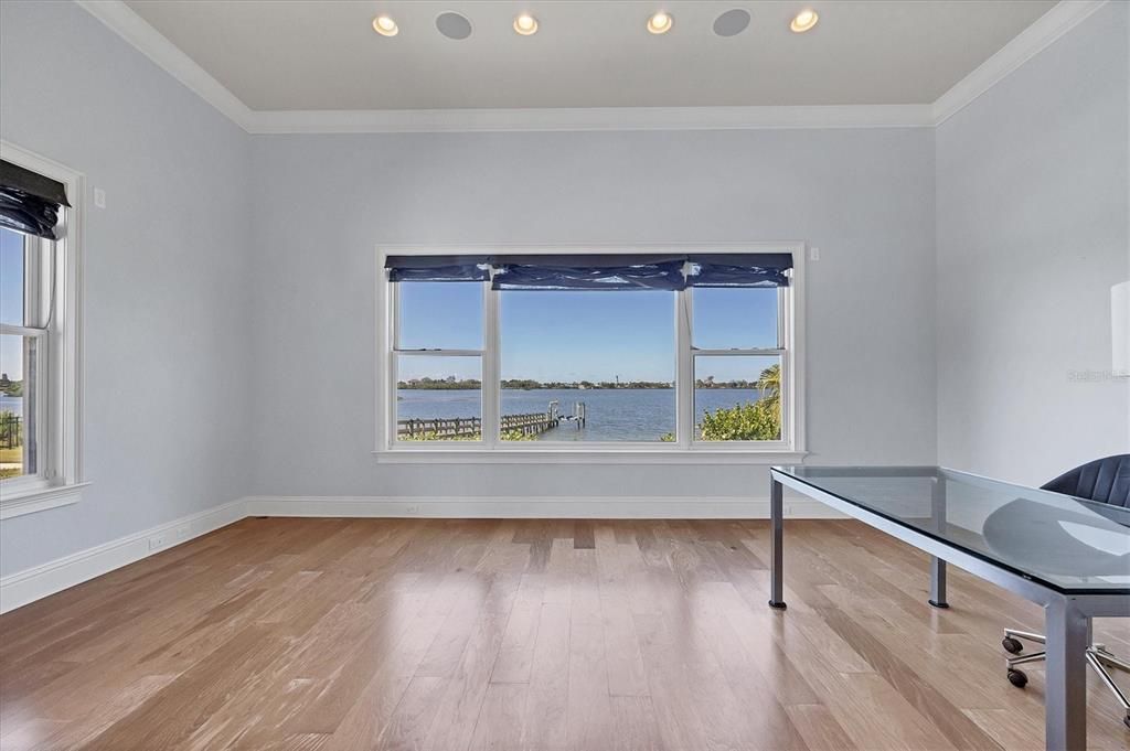 En Venta: $5,495,000 (4 camas, 5 baños, 6308 Pies cuadrados)