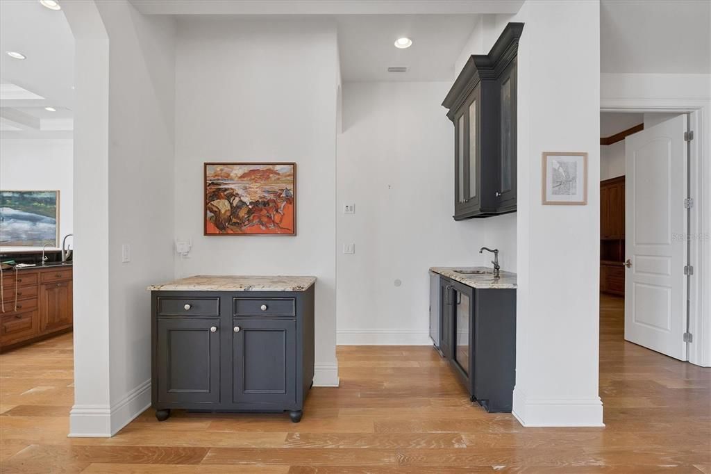 En Venta: $5,495,000 (4 camas, 5 baños, 6308 Pies cuadrados)