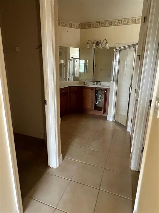 For Sale: $250,500 (3 beds, 2 baths, 1827 Square Feet)