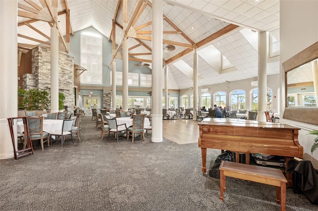 待售: $360,000 (2 贝兹, 2 浴室, 1810 平方英尺)