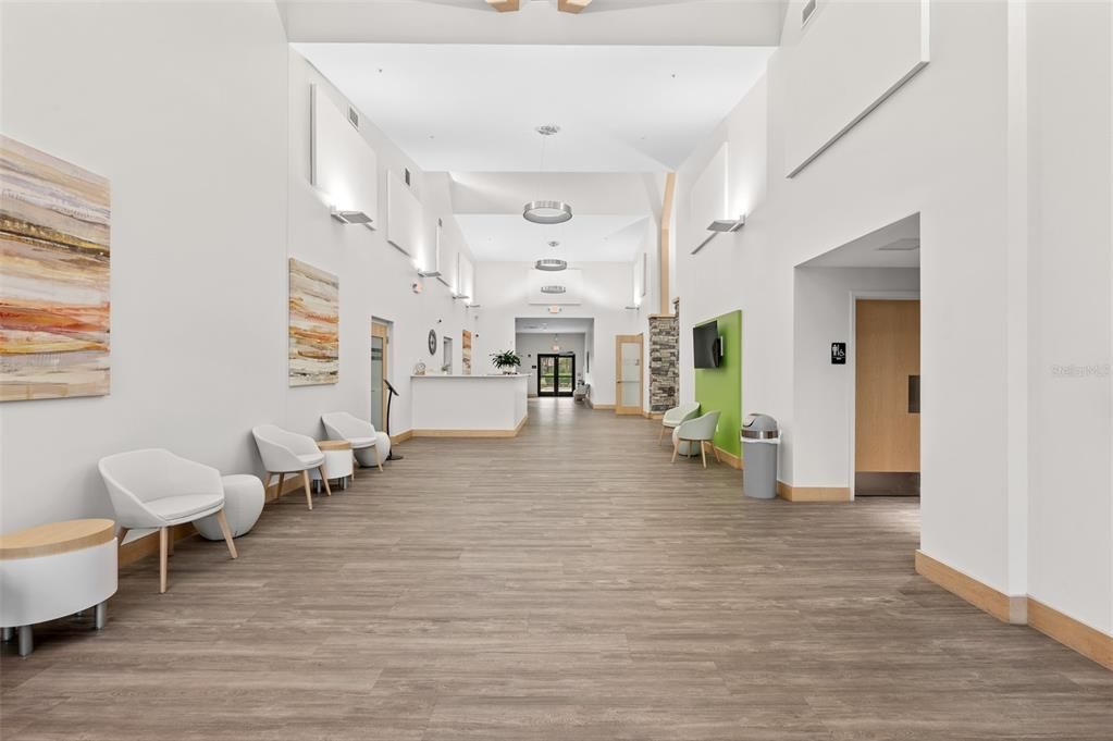 待售: $360,000 (2 贝兹, 2 浴室, 1810 平方英尺)