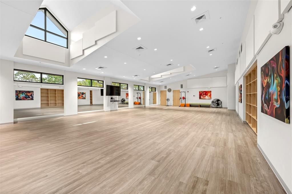 待售: $360,000 (2 贝兹, 2 浴室, 1810 平方英尺)