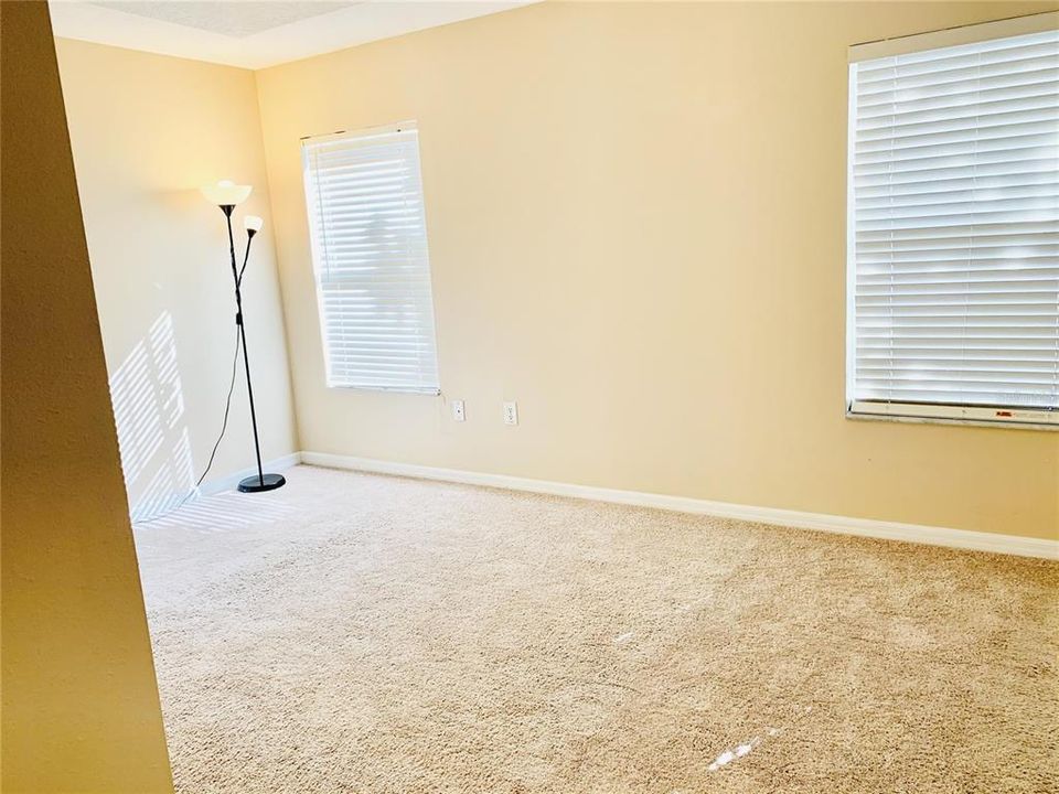 出租: $1,800 (3 贝兹, 2 浴室, 1364 平方英尺)