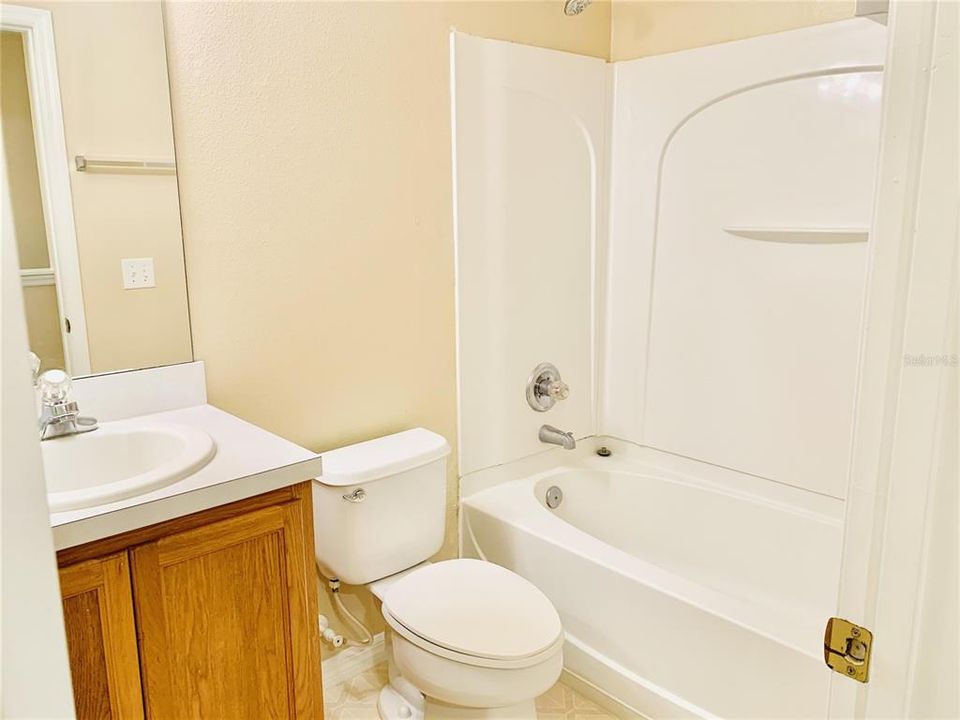 出租: $1,800 (3 贝兹, 2 浴室, 1364 平方英尺)