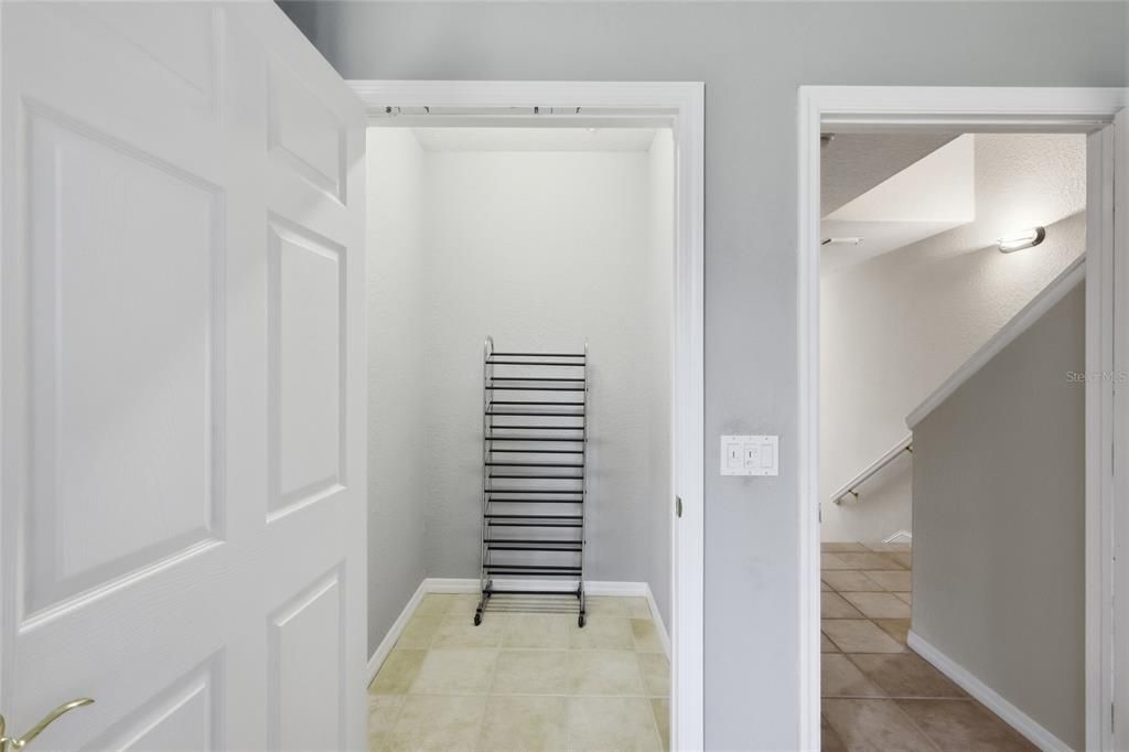 For Sale: $320,000 (4 beds, 3 baths, 2604 Square Feet)