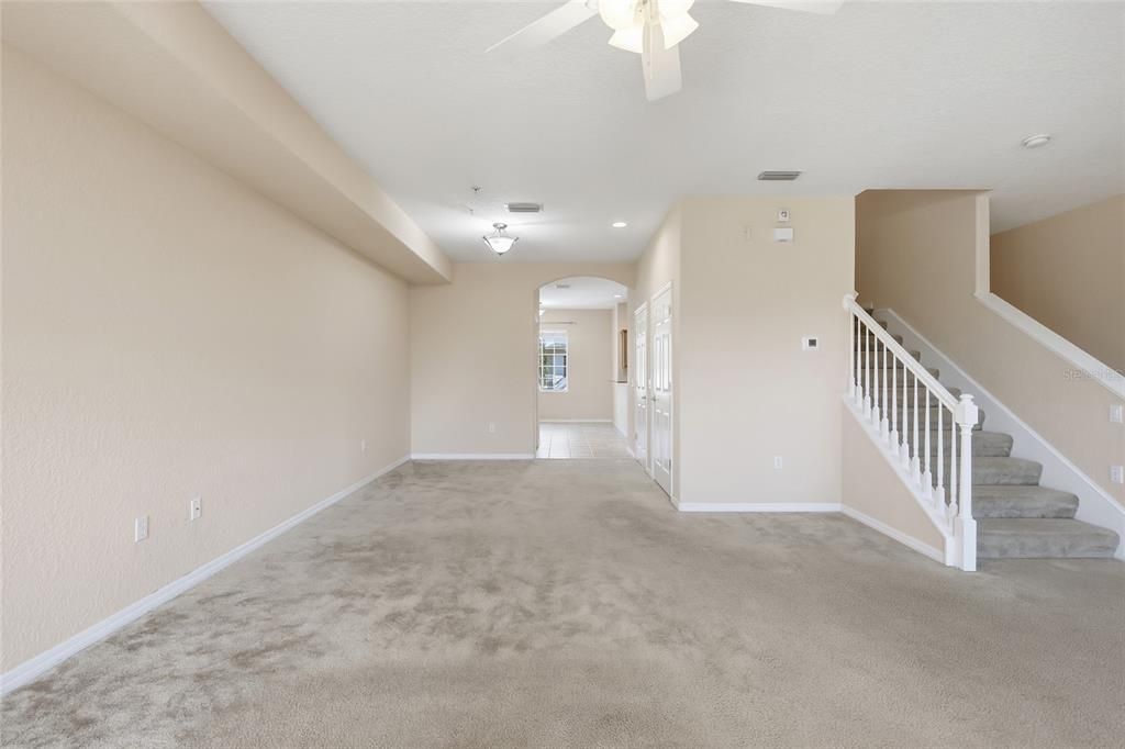 For Sale: $320,000 (4 beds, 3 baths, 2604 Square Feet)