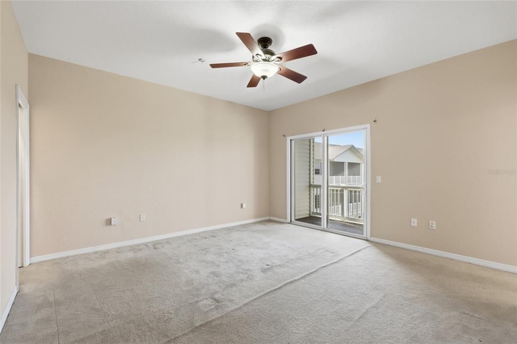 For Sale: $320,000 (4 beds, 3 baths, 2604 Square Feet)