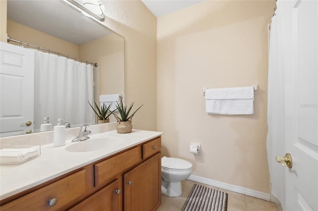 For Sale: $320,000 (4 beds, 3 baths, 2604 Square Feet)