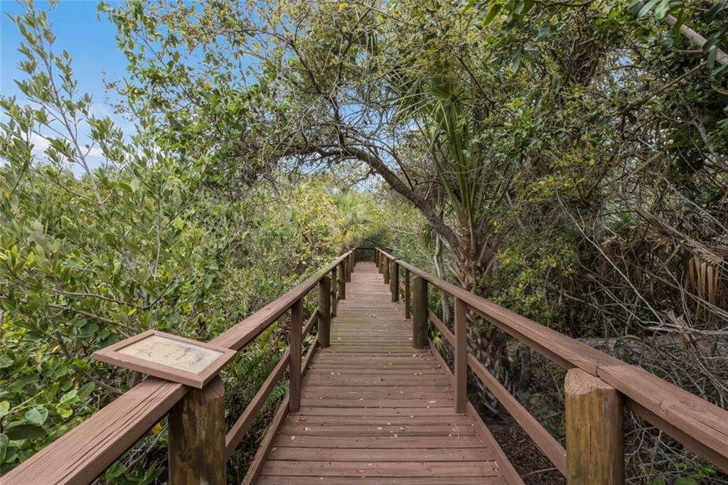 For Sale: $320,000 (4 beds, 3 baths, 2604 Square Feet)