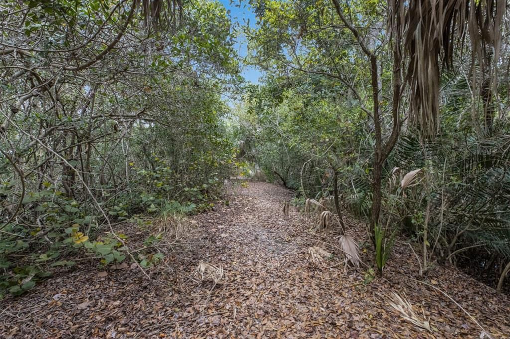 For Sale: $320,000 (4 beds, 3 baths, 2604 Square Feet)