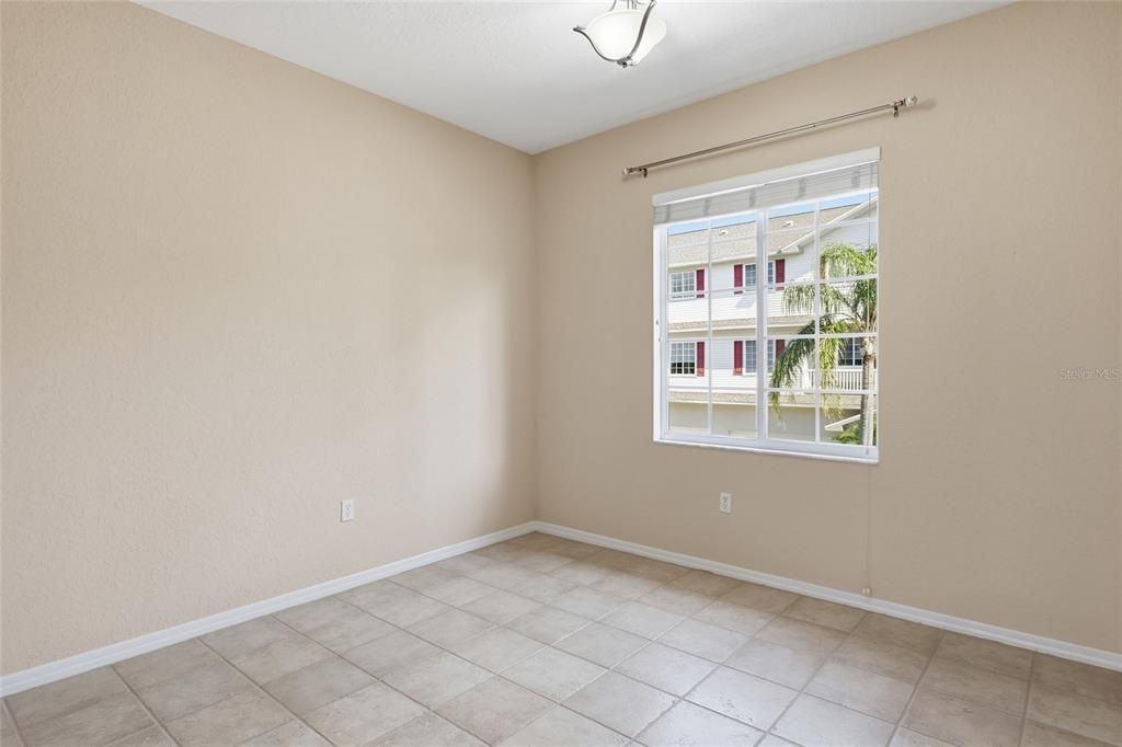 For Sale: $320,000 (4 beds, 3 baths, 2604 Square Feet)