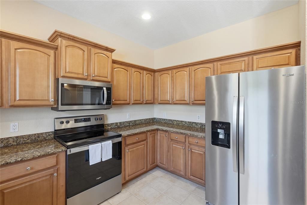 For Sale: $320,000 (4 beds, 3 baths, 2604 Square Feet)