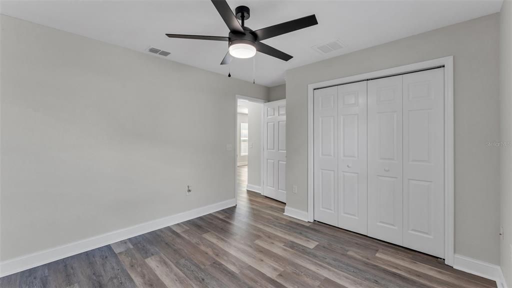 Activo con contrato: $279,900 (3 camas, 2 baños, 1501 Pies cuadrados)