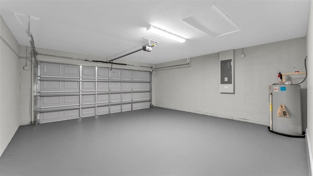 Activo con contrato: $279,900 (3 camas, 2 baños, 1501 Pies cuadrados)