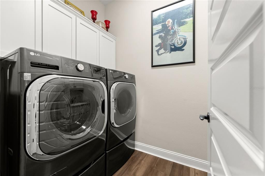 For Sale: $939,000 (4 beds, 3 baths, 2810 Square Feet)