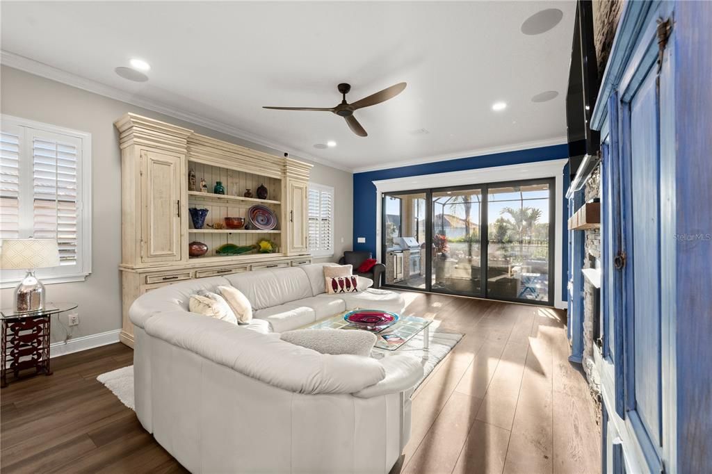 For Sale: $939,000 (4 beds, 3 baths, 2810 Square Feet)