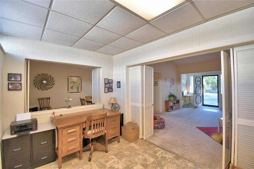 待售: $285,000 (2 贝兹, 2 浴室, 1858 平方英尺)