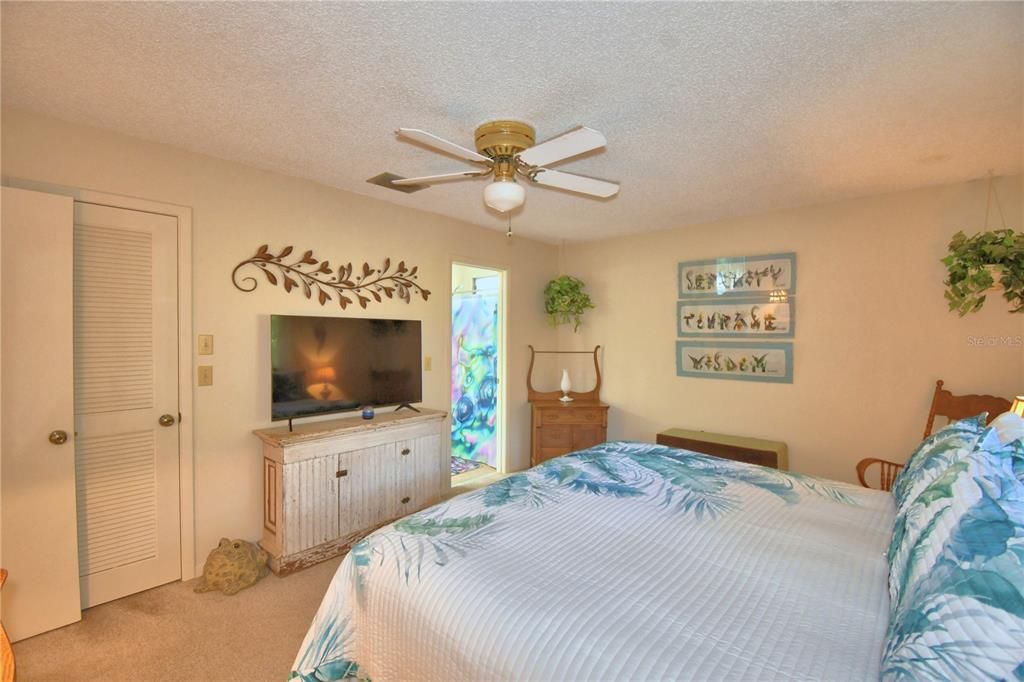 待售: $285,000 (2 贝兹, 2 浴室, 1858 平方英尺)