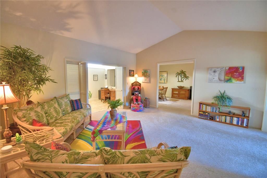 待售: $285,000 (2 贝兹, 2 浴室, 1858 平方英尺)