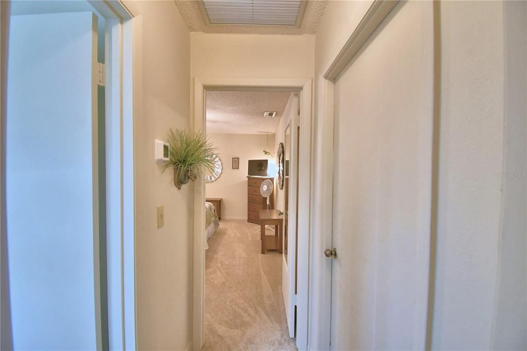 待售: $285,000 (2 贝兹, 2 浴室, 1858 平方英尺)