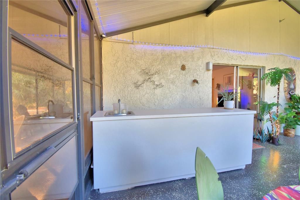 待售: $285,000 (2 贝兹, 2 浴室, 1858 平方英尺)