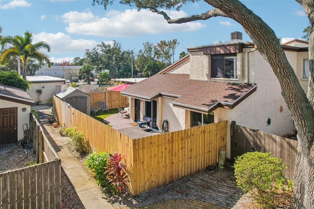 На продажу: $225,000 (2 спален, 2 ванн, 1056 Квадратных фут)