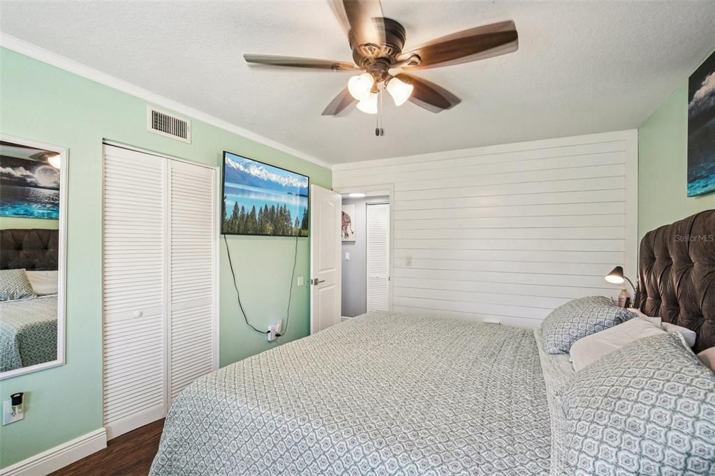 На продажу: $225,000 (2 спален, 2 ванн, 1056 Квадратных фут)