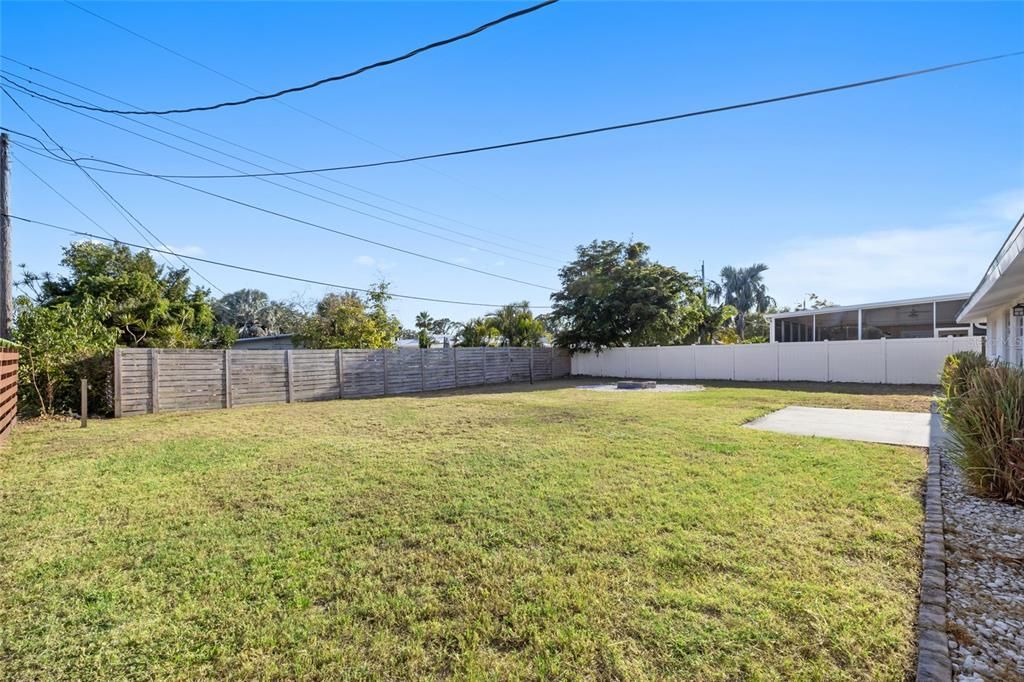 For Rent: $2,595 (2 beds, 2 baths, 1441 Square Feet)