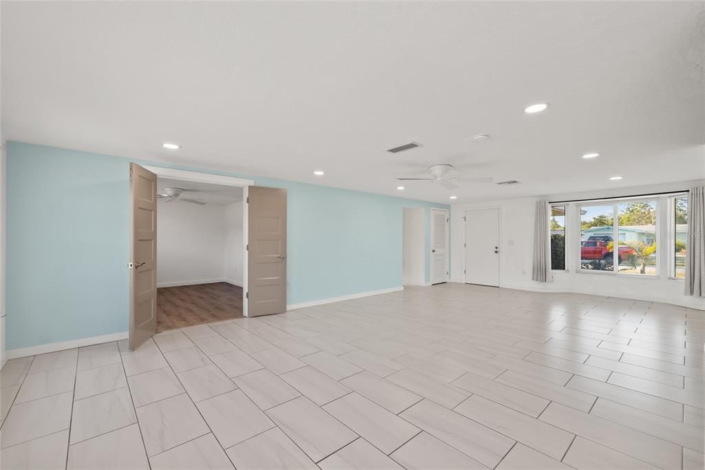 For Rent: $2,595 (2 beds, 2 baths, 1441 Square Feet)