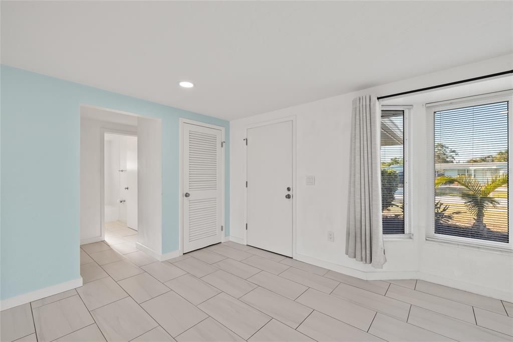 For Rent: $2,595 (2 beds, 2 baths, 1441 Square Feet)