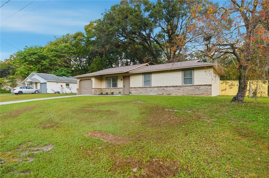 For Sale: $250,000 (4 beds, 1 baths, 1419 Square Feet)