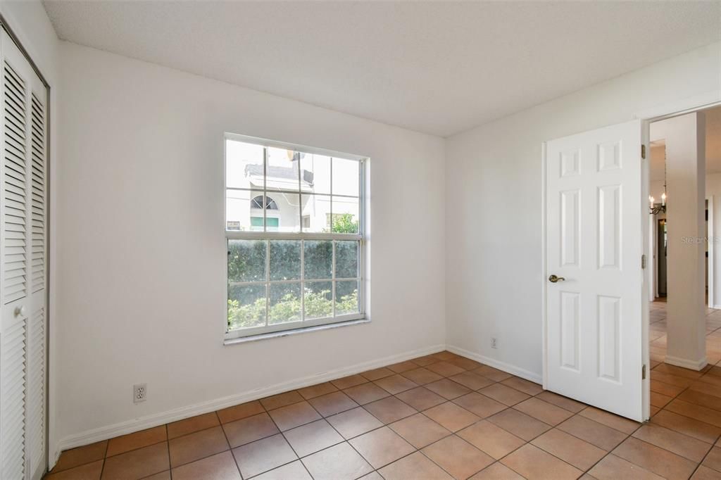 Под контрактом: $229,997 (3 спален, 2 ванн, 1601 Квадратных фут)