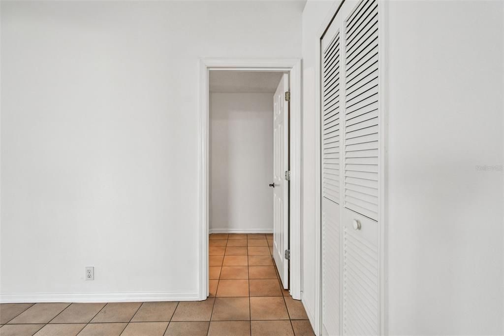 Под контрактом: $229,997 (3 спален, 2 ванн, 1601 Квадратных фут)