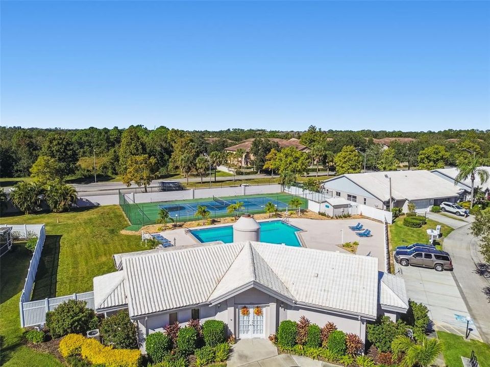 Под контрактом: $229,997 (3 спален, 2 ванн, 1601 Квадратных фут)