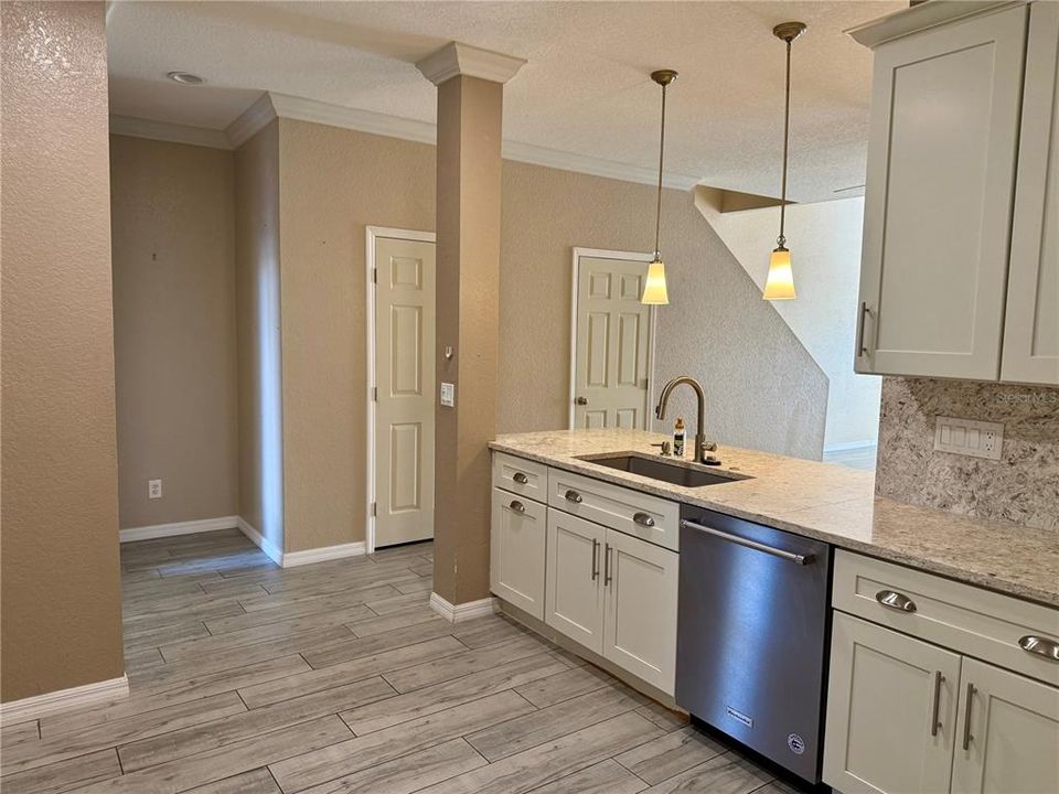 For Sale: $365,000 (3 beds, 2 baths, 1740 Square Feet)