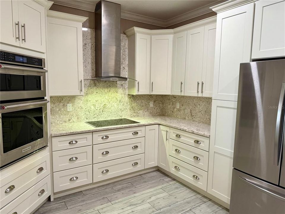 For Sale: $365,000 (3 beds, 2 baths, 1740 Square Feet)