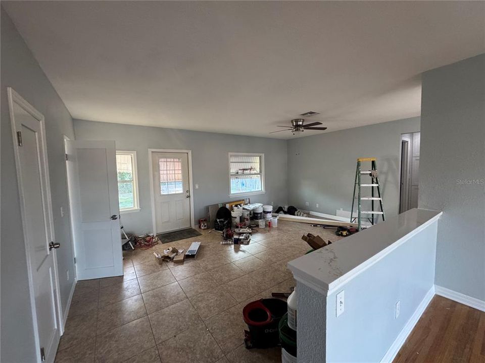 For Rent: $2,950 (3 beds, 3 baths, 1546 Square Feet)