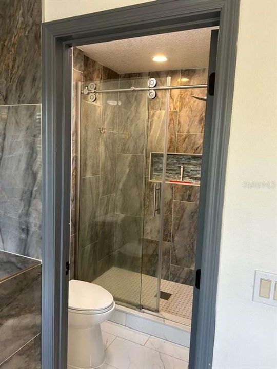 En Renta: $2,300 (3 camas, 2 baños, 1832 Pies cuadrados)