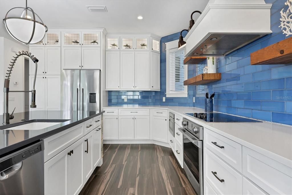 En Venta: $3,999,000 (7 camas, 7 baños, 3266 Pies cuadrados)