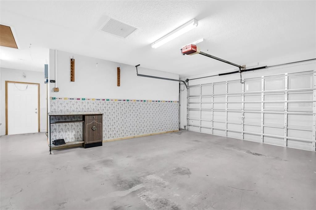 For Sale: $425,000 (3 beds, 2 baths, 1912 Square Feet)