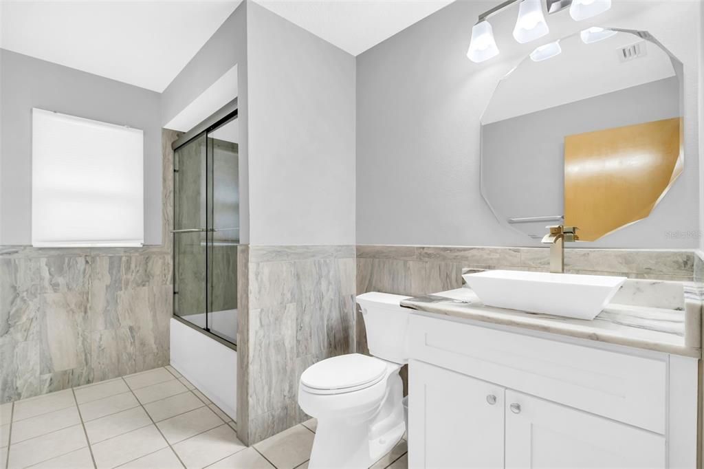 For Sale: $425,000 (3 beds, 2 baths, 1912 Square Feet)