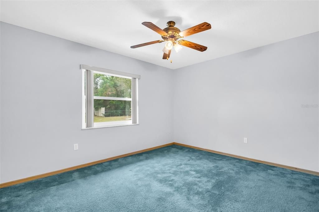 For Sale: $425,000 (3 beds, 2 baths, 1912 Square Feet)